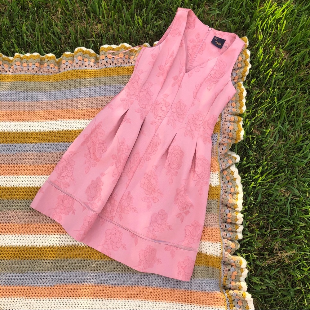 Floral pink dress ❣️